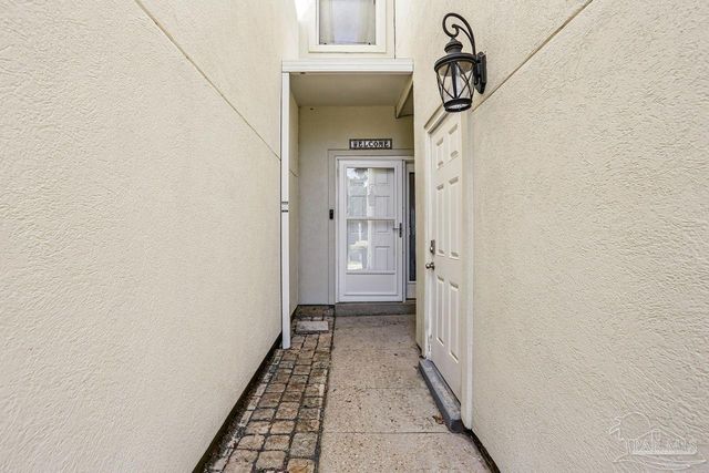 7222 Majestic Blvd, Navarre, FL 32566