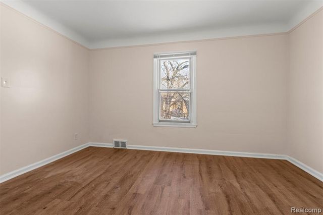 7801 Appoline Street, Dearborn, MI 48126