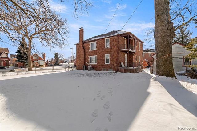 7801 Appoline Street, Dearborn, MI 48126