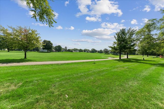 1459 Golfview Drive, Glendale Heights, IL 60139