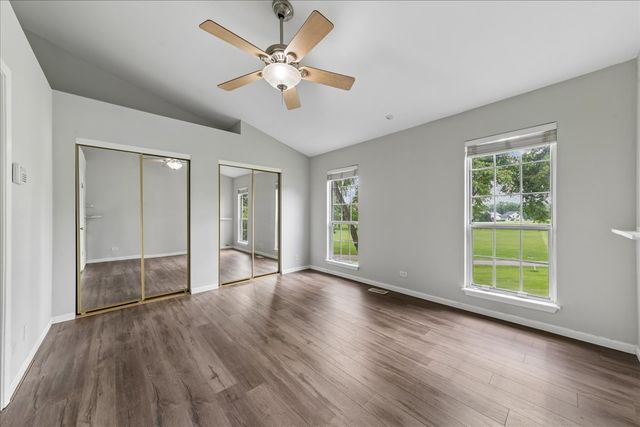 1459 Golfview Drive, Glendale Heights, IL 60139