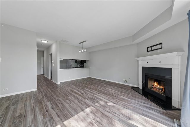 1459 Golfview Drive, Glendale Heights, IL 60139