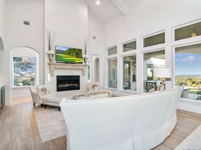 565 Rosemary Ridge, Bulverde, TX 78163