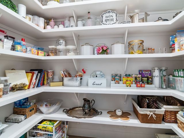 565 Rosemary Ridge, Bulverde, TX 78163