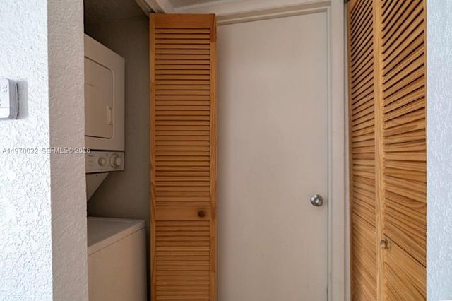 4847 Via Palm Lks 1003, West Palm Beach, FL 33417