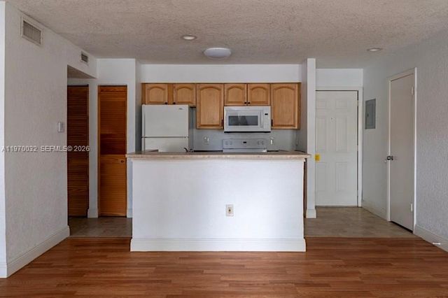 4847 Via Palm Lks 1003, West Palm Beach, FL 33417