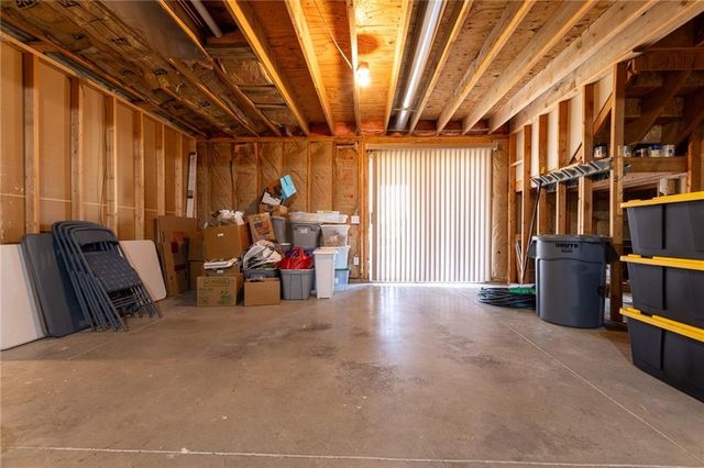 9208 N CAMPBELL Court, Kansas City, MO 64155