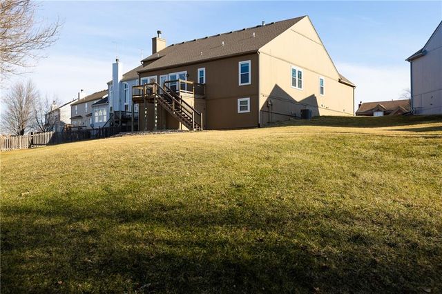 9208 N CAMPBELL Court, Kansas City, MO 64155