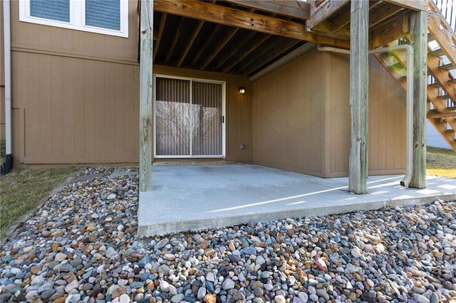 9208 N CAMPBELL Court, Kansas City, MO 64155