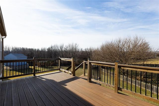 9208 N CAMPBELL Court, Kansas City, MO 64155