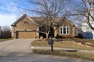9208 N CAMPBELL Court, Kansas City, MO 64155