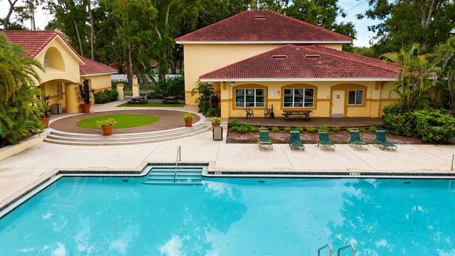 5610 PINNACLE HEIGHTS CIRCLE 309, Tampa, FL 33624