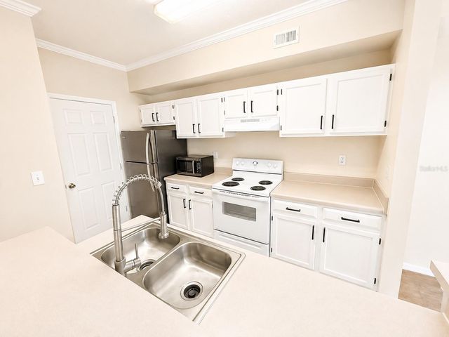 5610 PINNACLE HEIGHTS CIRCLE 309, Tampa, FL 33624