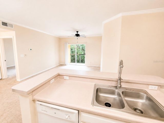 5610 PINNACLE HEIGHTS CIRCLE 309, Tampa, FL 33624