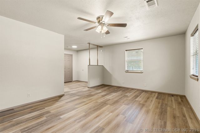 304 W Louisiana Street, Durant, OK 74701