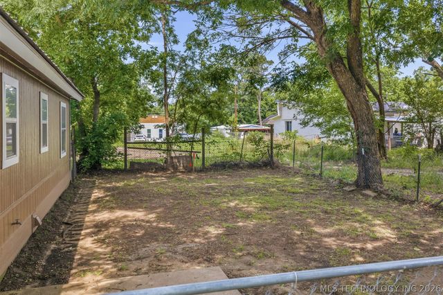 304 W Louisiana Street, Durant, OK 74701