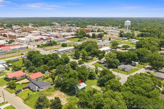 304 W Louisiana Street, Durant, OK 74701