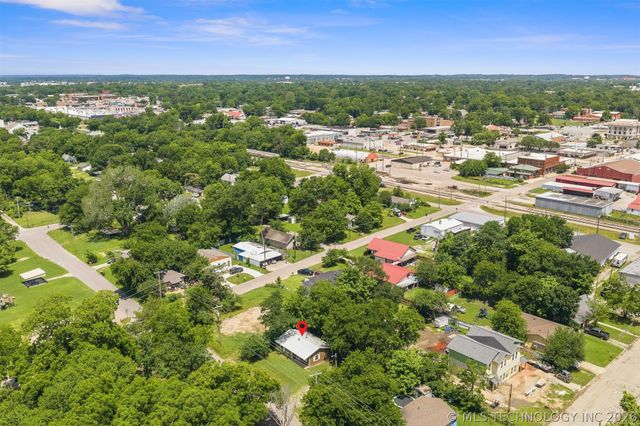 304 W Louisiana Street, Durant, OK 74701