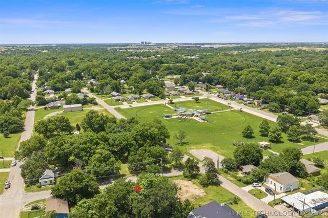 304 W Louisiana Street, Durant, OK 74701