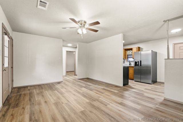 304 W Louisiana Street, Durant, OK 74701