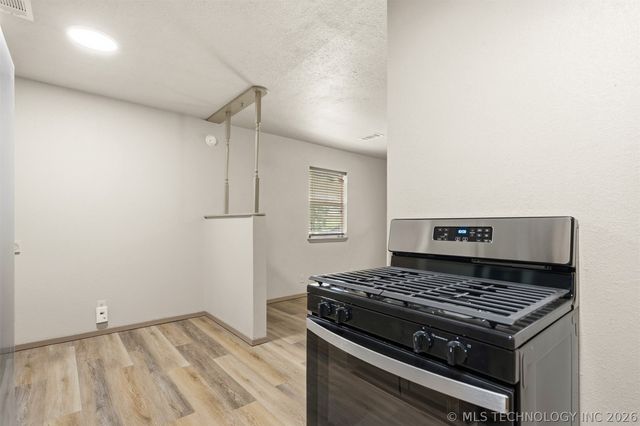 304 W Louisiana Street, Durant, OK 74701