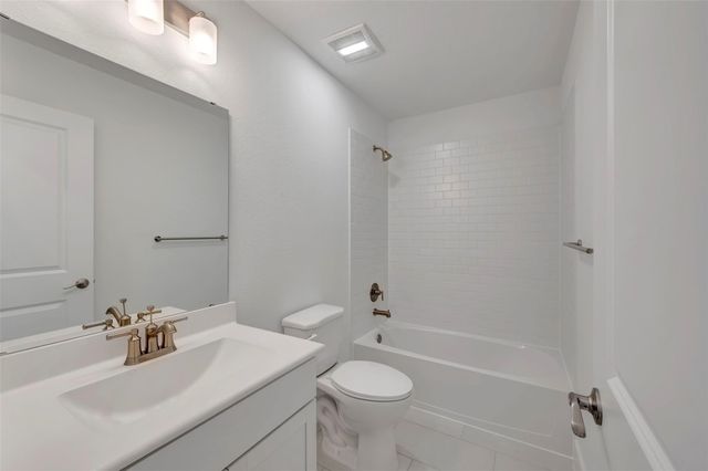 2943 Clapbread Lane, Rosenberg, TX 77471