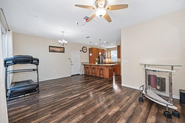 2498 Ben Ali Way, Sacramento, CA 95815