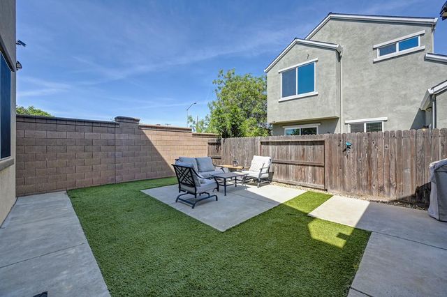 2498 Ben Ali Way, Sacramento, CA 95815