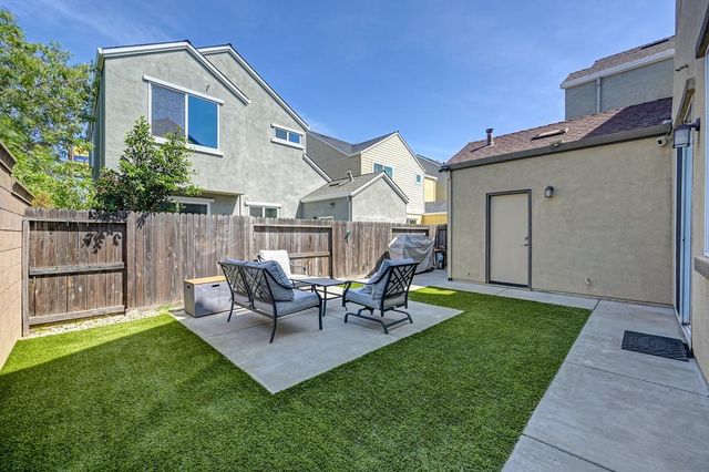 2498 Ben Ali Way, Sacramento, CA 95815