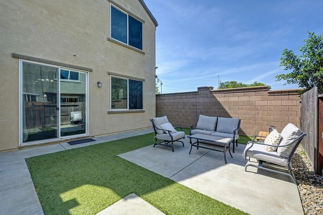 2498 Ben Ali Way, Sacramento, CA 95815
