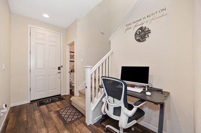2498 Ben Ali Way, Sacramento, CA 95815