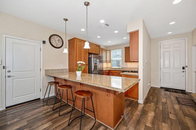 2498 Ben Ali Way, Sacramento, CA 95815