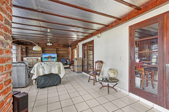272 W 46th Street, Hialeah, FL 33012