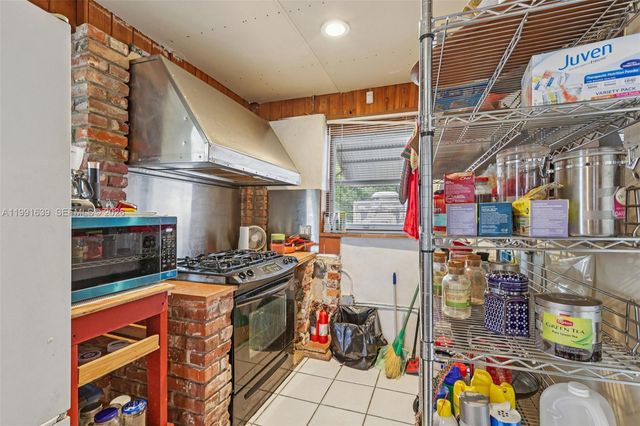 272 W 46th Street, Hialeah, FL 33012