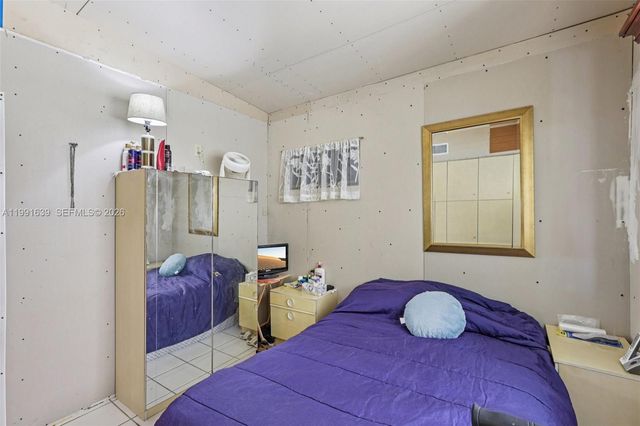 272 W 46th Street, Hialeah, FL 33012