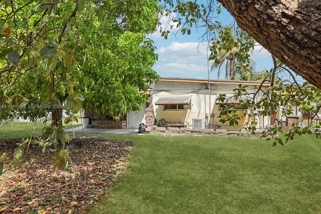 272 W 46th Street, Hialeah, FL 33012