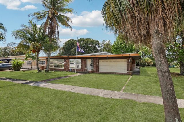 272 W 46th Street, Hialeah, FL 33012