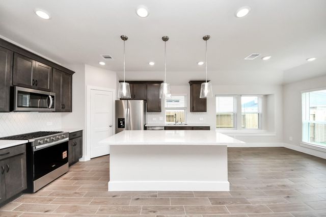 235 Orchard Laurel Drive, Alvin, TX 77511