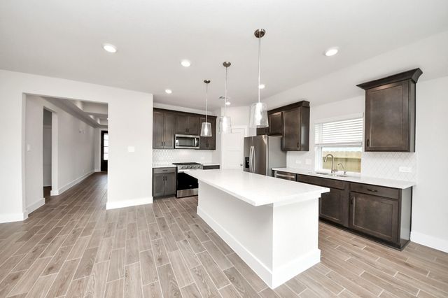 235 Orchard Laurel Drive, Alvin, TX 77511