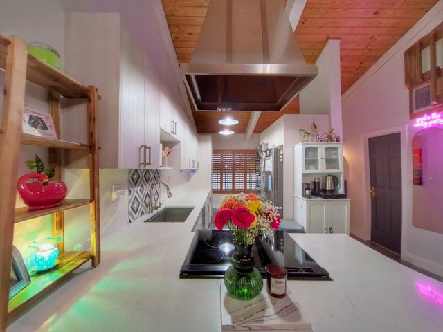 10180 E Cypress Court 10180, Pembroke Pines, FL 33026