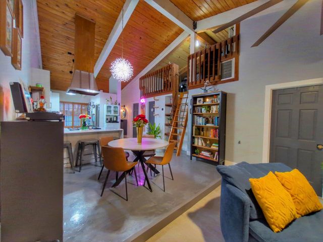 10180 E Cypress Court 10180, Pembroke Pines, FL 33026