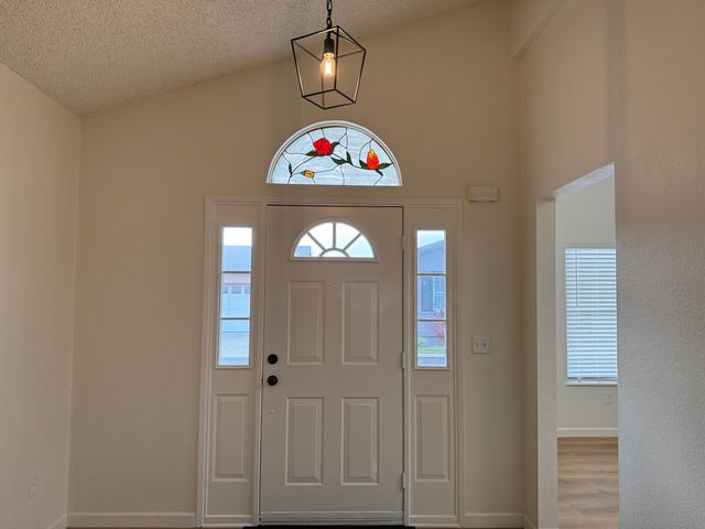 4618 S Verde Vista Street, Visalia, CA 93277