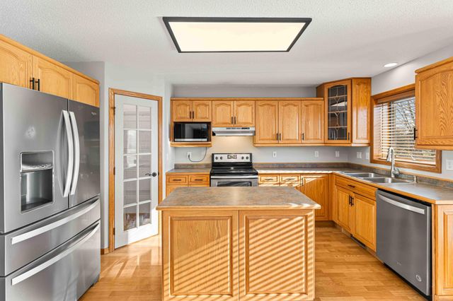 3102 26th Avenue S, Fargo, ND 58103