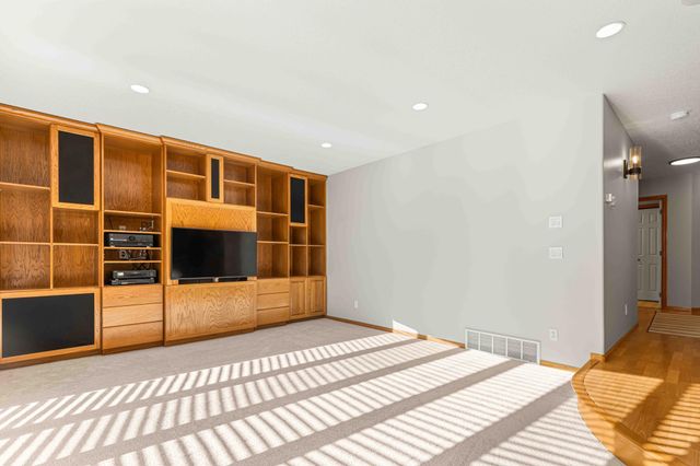 3102 26th Avenue S, Fargo, ND 58103