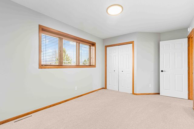 3102 26th Avenue S, Fargo, ND 58103