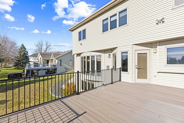 3102 26th Avenue S, Fargo, ND 58103