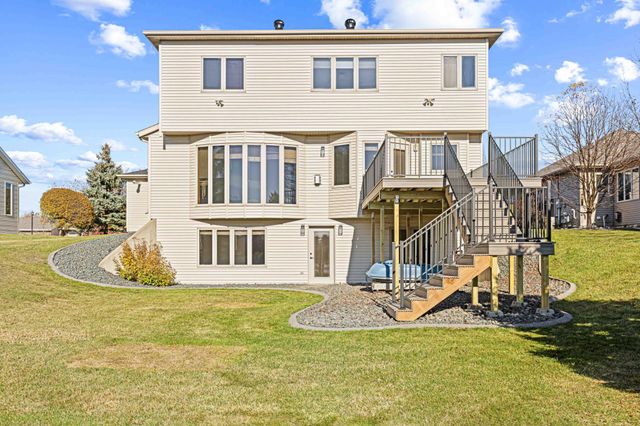 3102 26th Avenue S, Fargo, ND 58103
