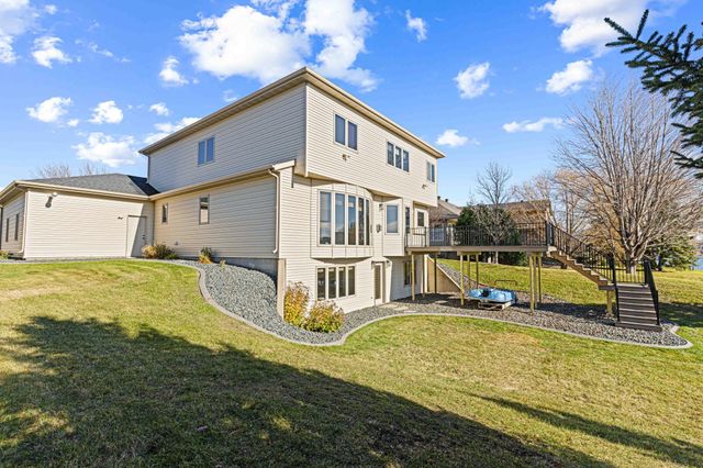 3102 26th Avenue S, Fargo, ND 58103