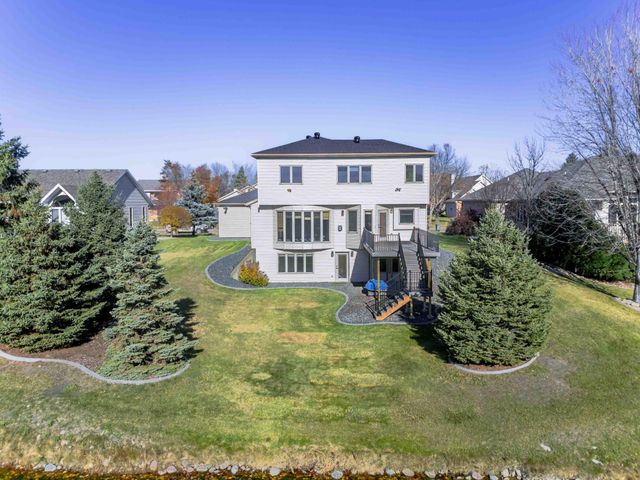 3102 26th Avenue S, Fargo, ND 58103