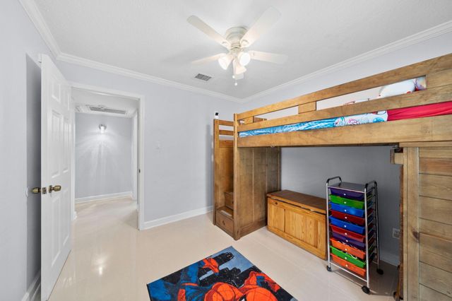 7518 Deadwood Drive, Houston, TX 77040